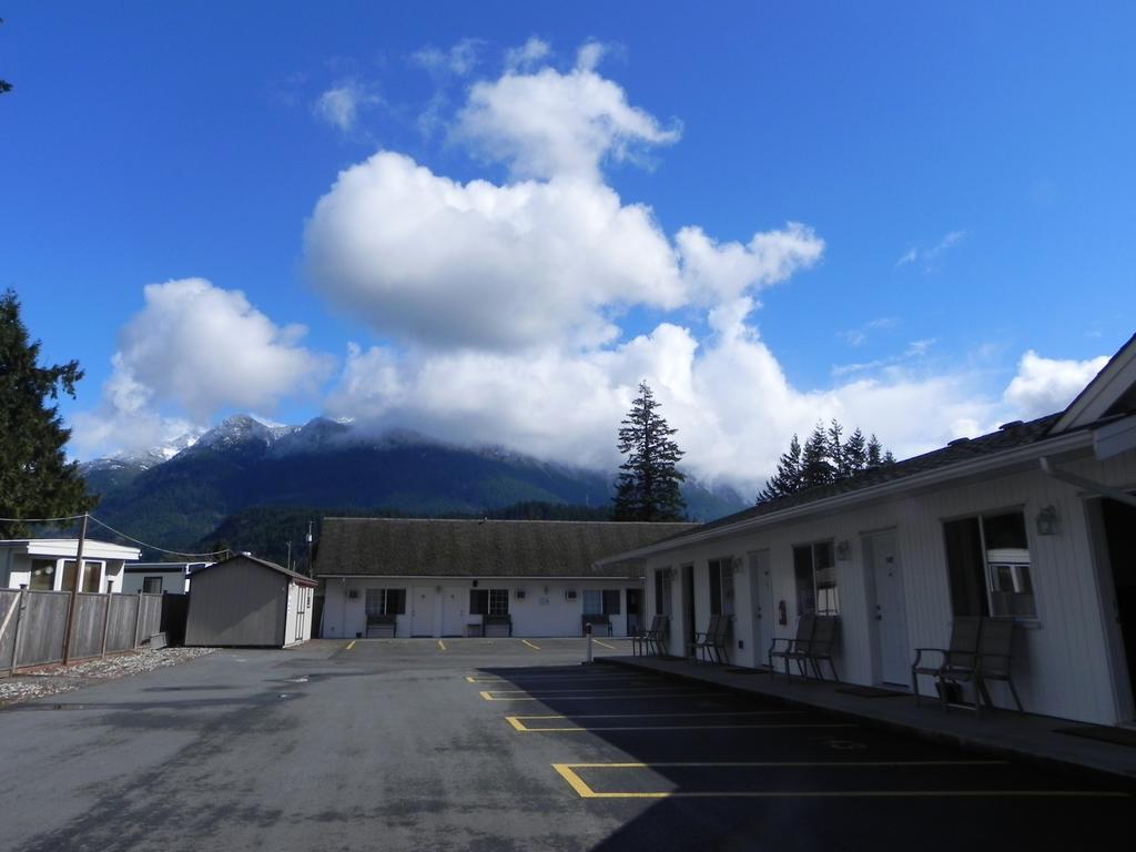 Skagit Motel Хоуп Экстерьер фото