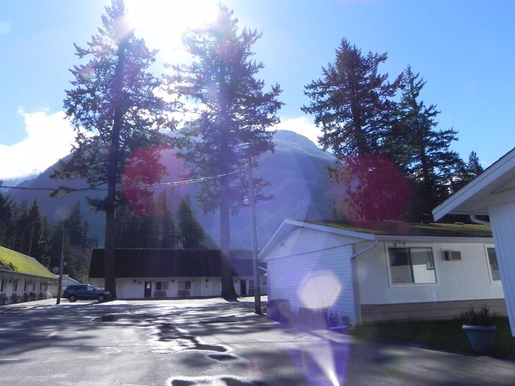 Skagit Motel Хоуп Экстерьер фото