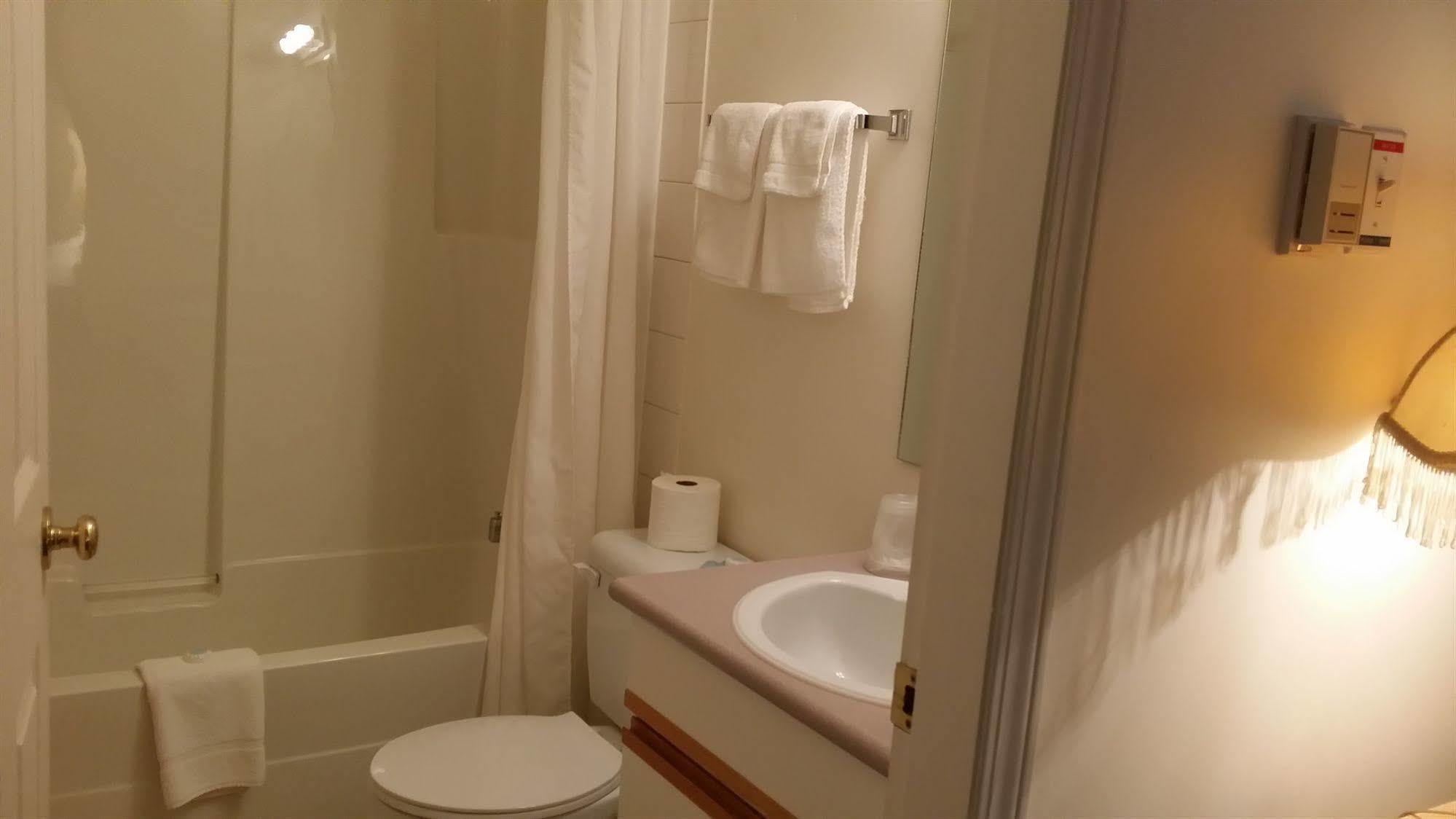 Skagit Motel Хоуп Экстерьер фото