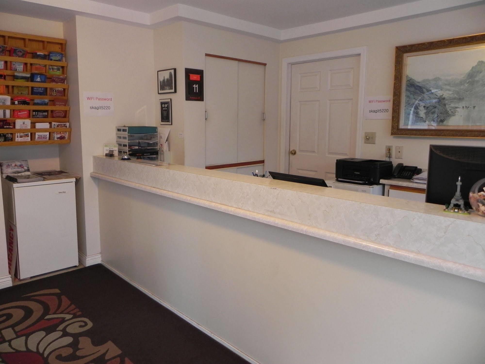 Skagit Motel Хоуп Экстерьер фото